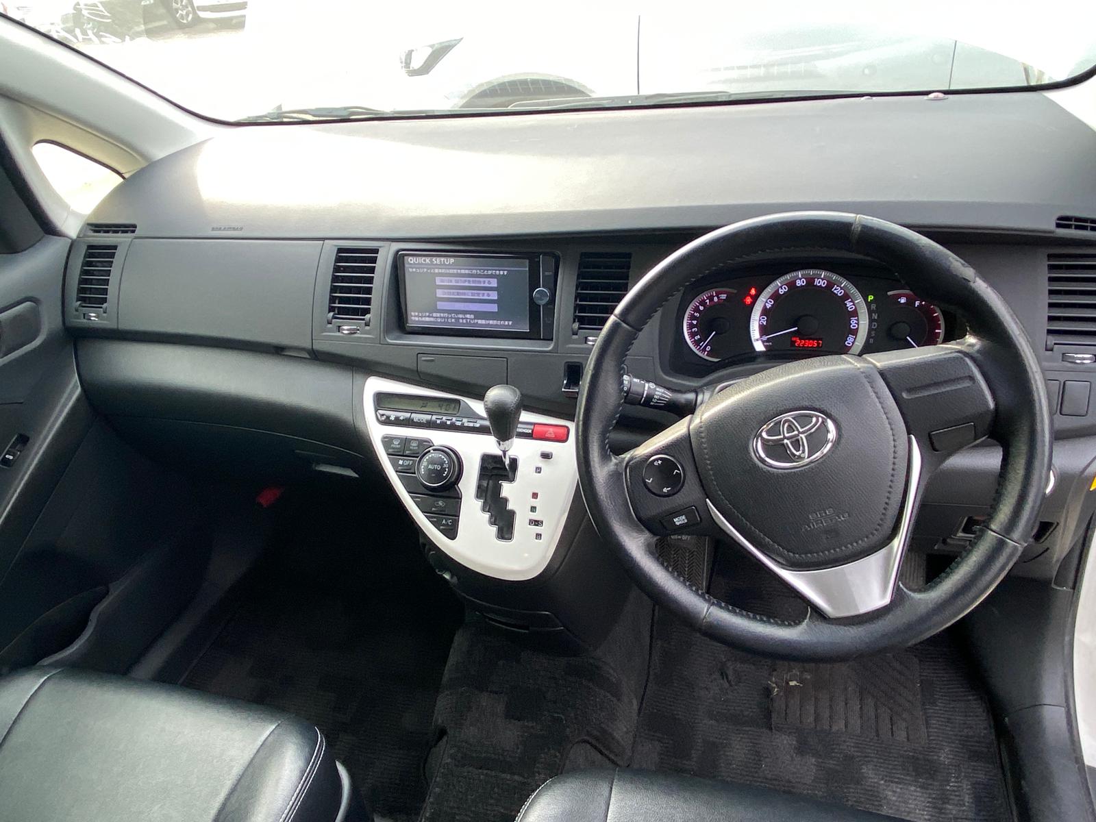 2012 Toyota ISIS